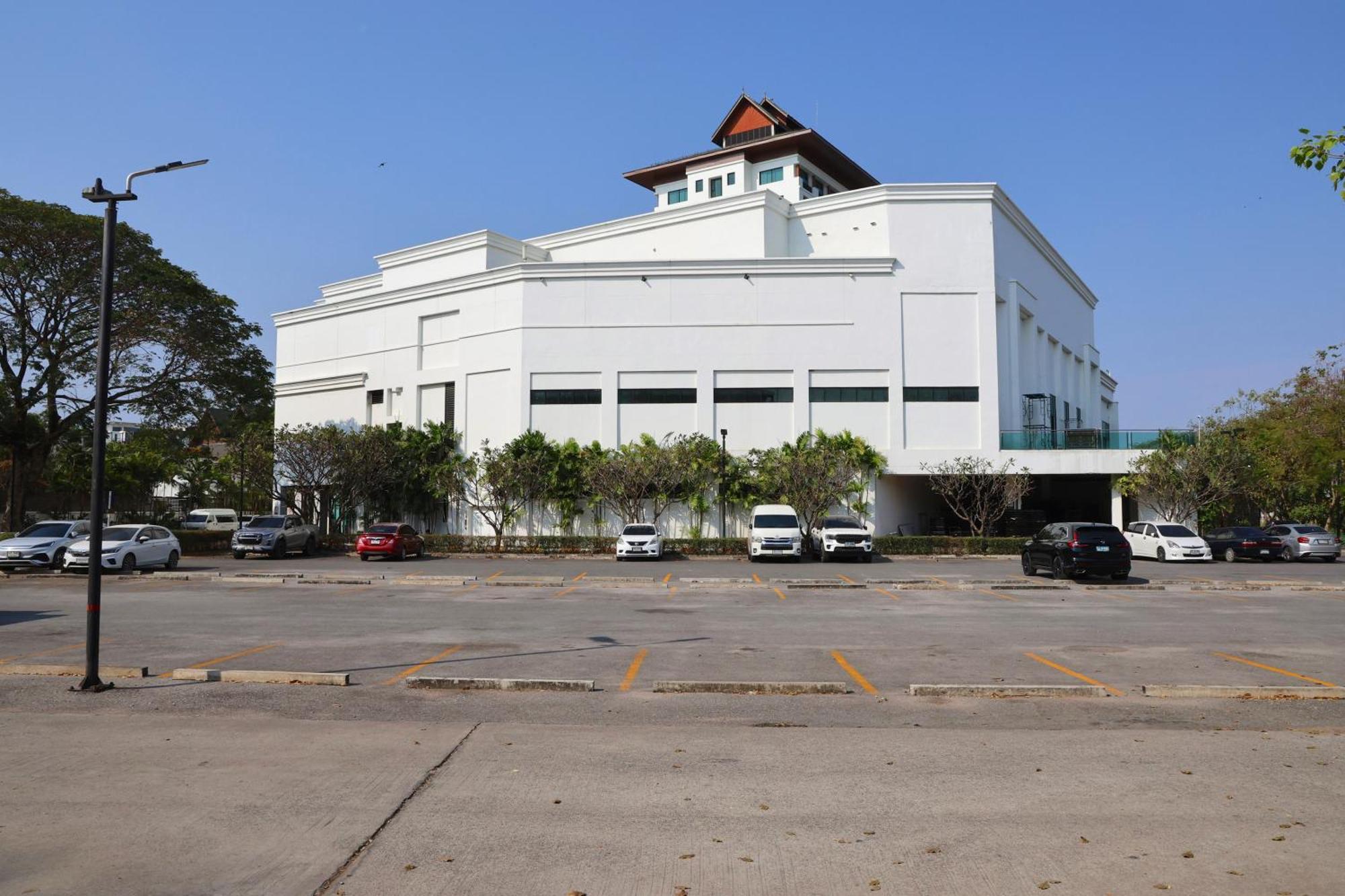 Avani Khon Kaen Hotel & Convention Centre Exterior foto
