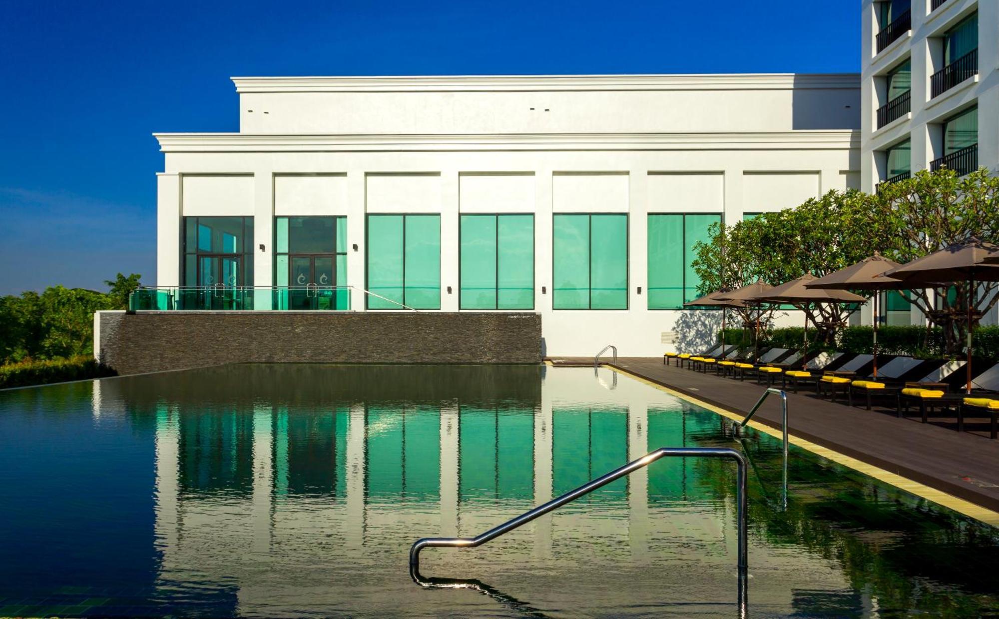 Avani Khon Kaen Hotel & Convention Centre Exterior foto